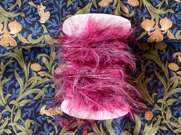 新入荷！イタリア製！『ちょこっと毛糸♪ファンシーヤーン』～ムラサキ