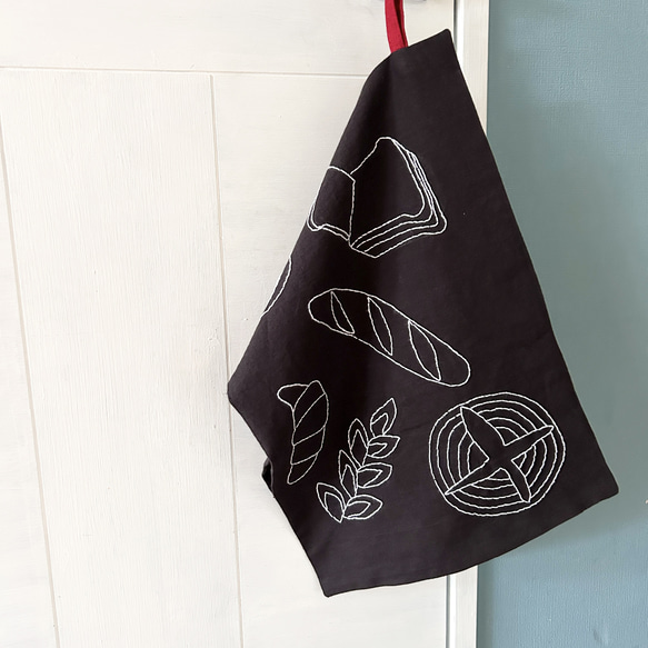 パンのオリジナルイラスト⭐︎刺繍マルチクロス① 2枚目の画像
