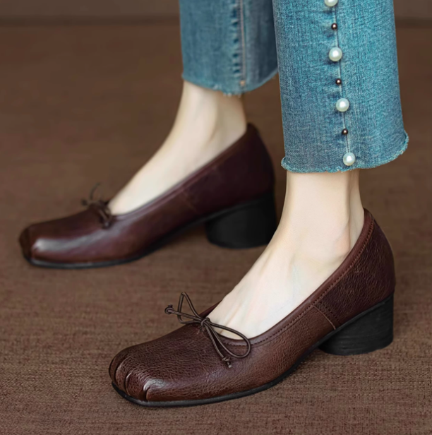 買ってよかったの高レビュー獲得！馬革 パンプス 本革パンプス 幅広 フォーマル ストラップ リクルート 仕事 冠婚葬祭