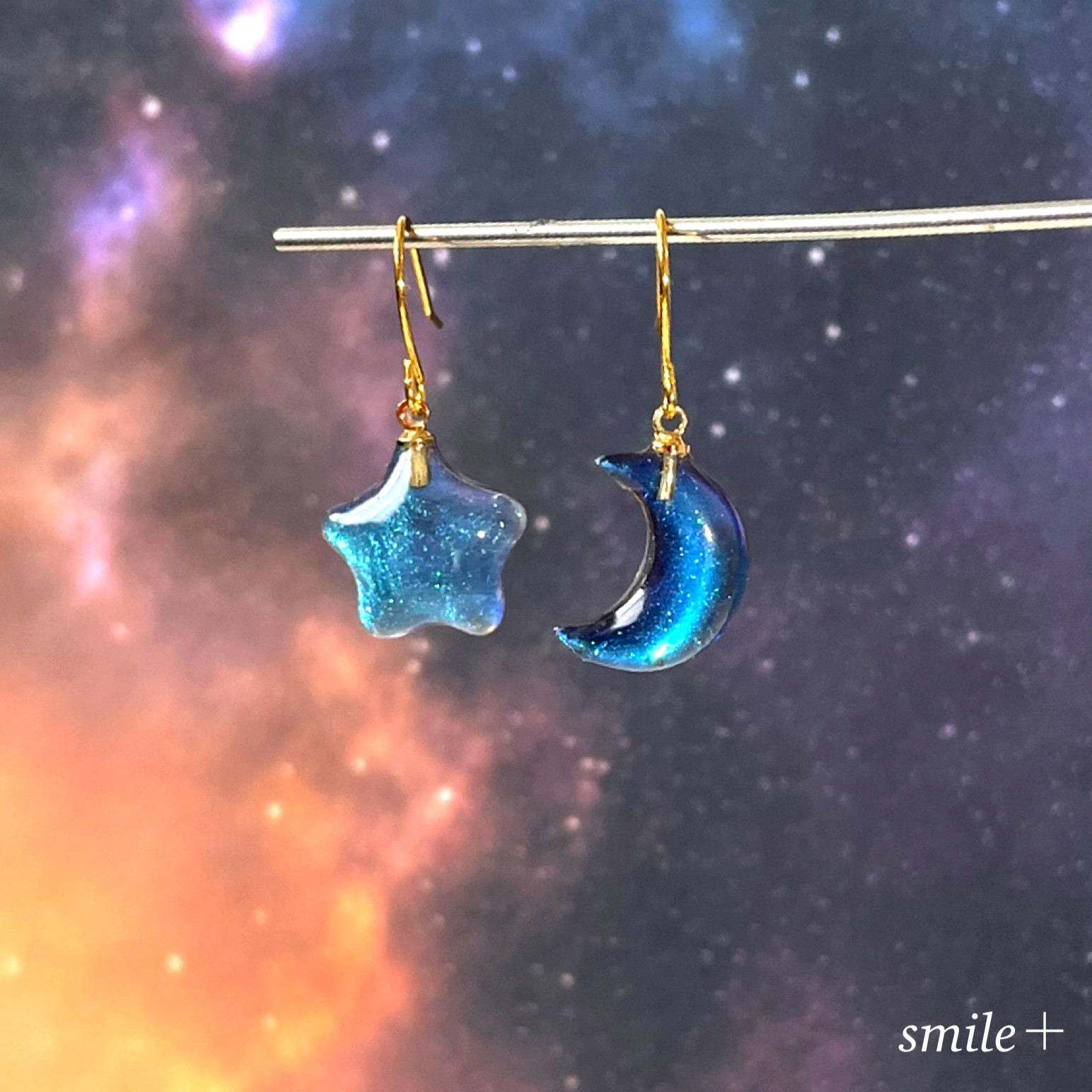星形デザイン 青色フックピアス 星形デザイン 青色フックピアス