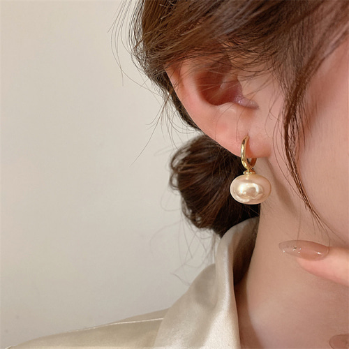 ピアス ゴールド パール 結婚式 ウェディング お呼ばれ フープ  