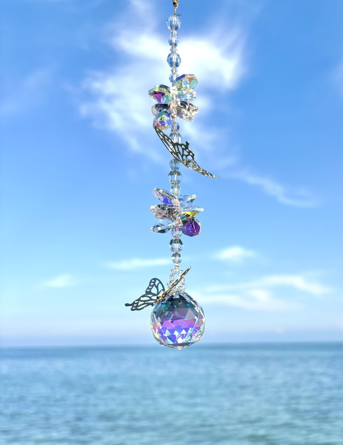 石垣島の美しい蝶々をインスピレーションに〜オーロラの中を自由に舞うバタフライサンキャッチャー