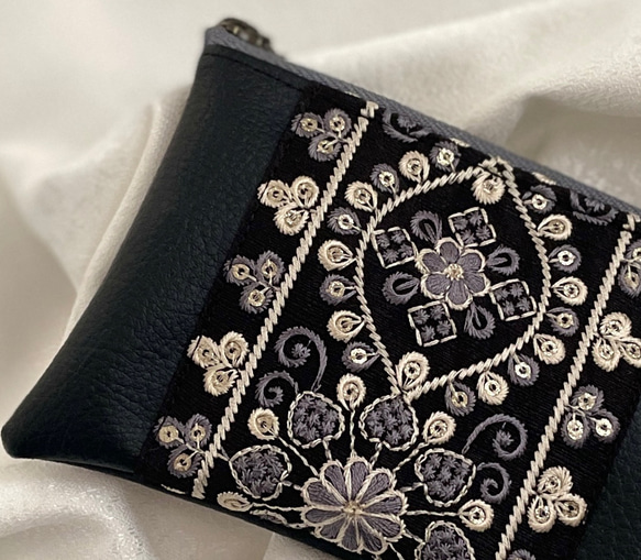 インド刺繍リボン　ミニポーチ　ハンドメイド一覧 インド刺繍リボン ミニポーチ ハンドメイド一覧