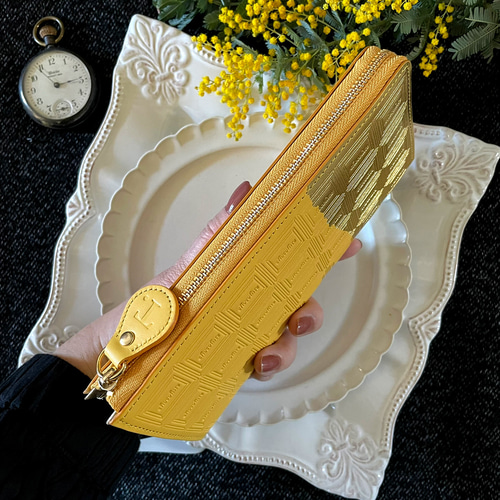 Trooms 革のミモザ色チョコ長財布（金の包み紙） 革のミモザ色チョコ長財布（金の包み紙） 長財布 trooms 通販 18189180