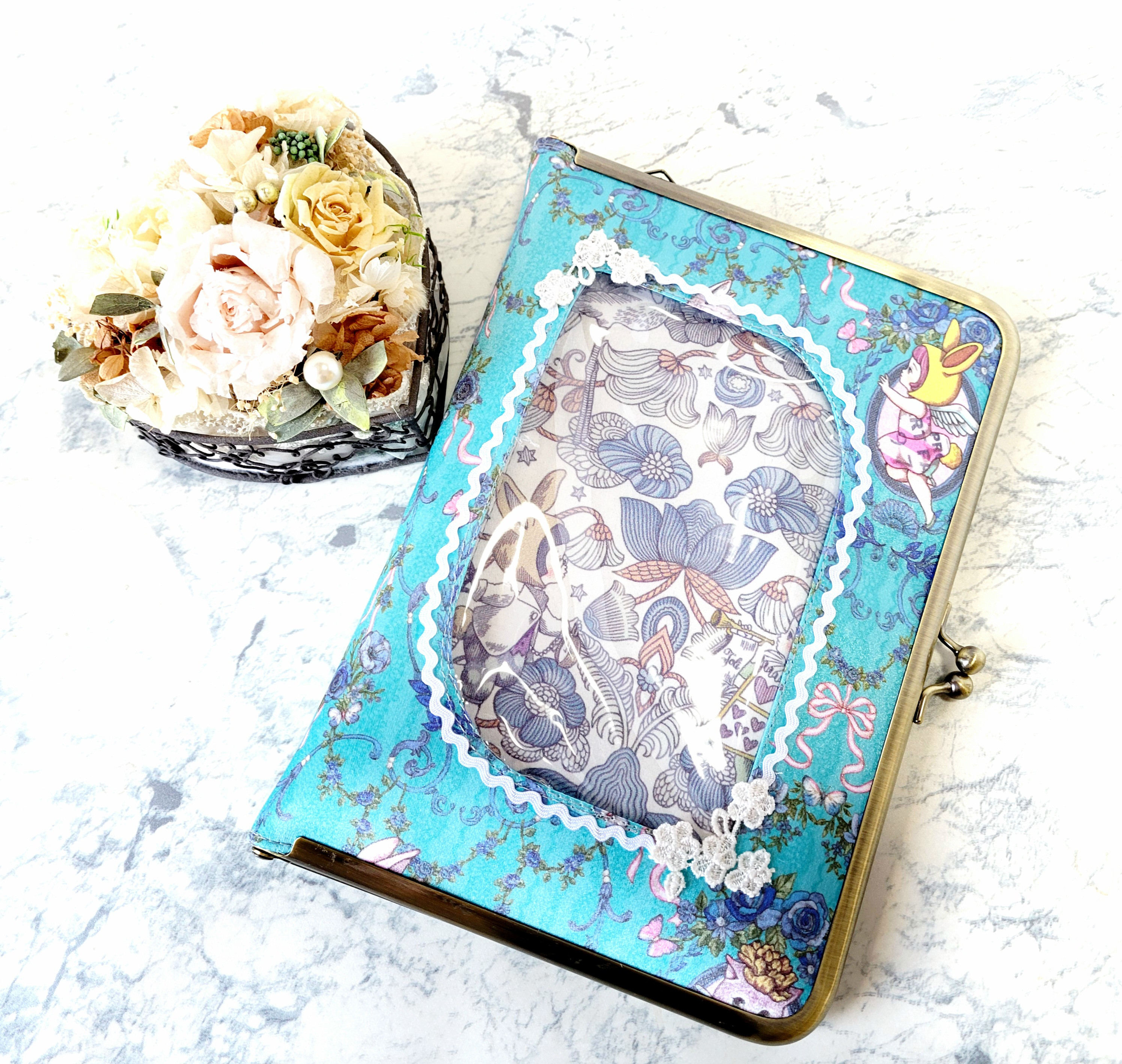 着せ替え可能な B6サイズがま口手帳カバー（ジョリーフルール）