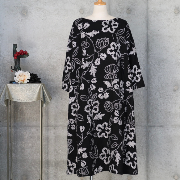 着物リメイク 有松絞りのワンピース 黒 L〜 フリーサイズ ワンピース  