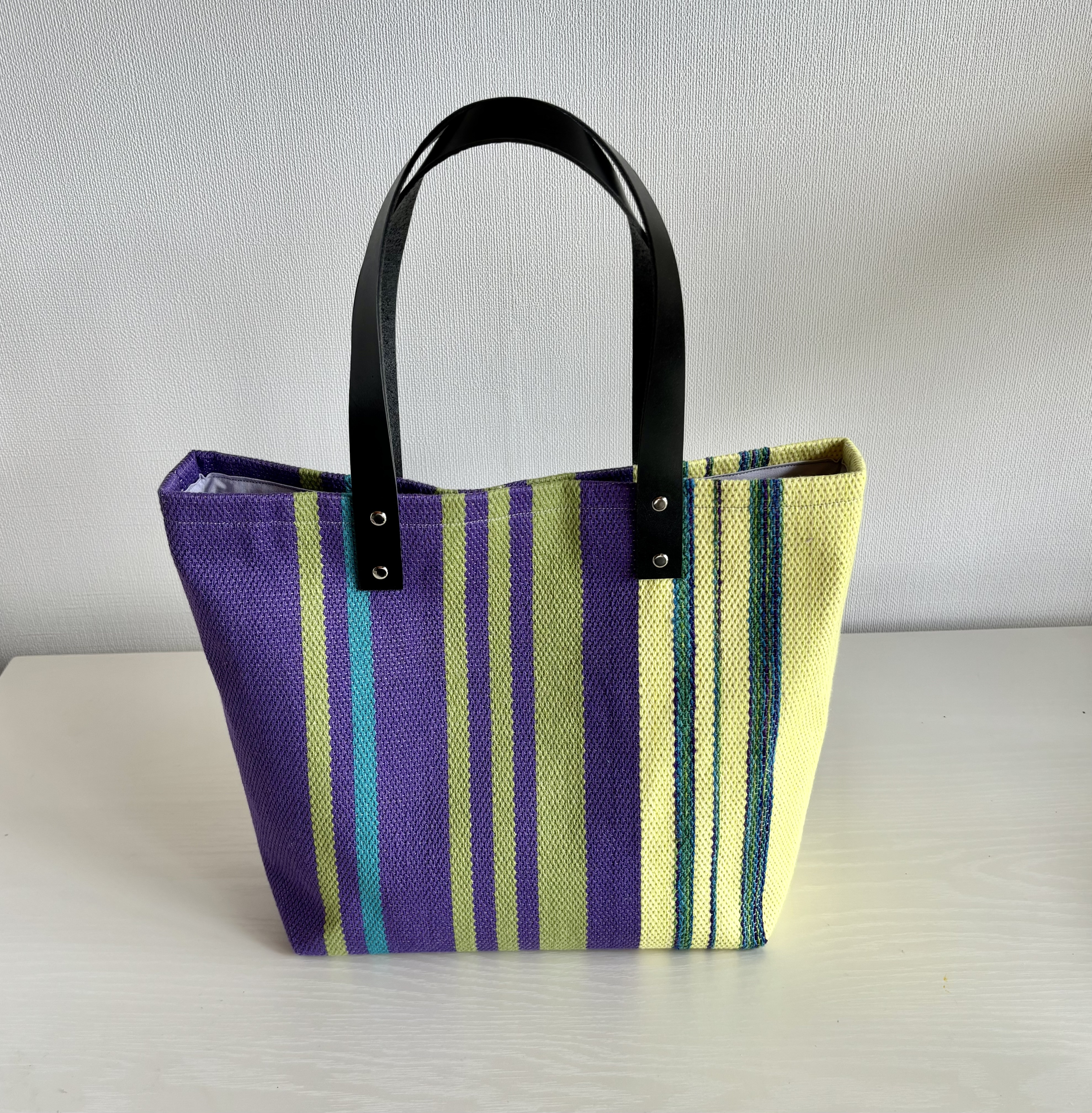 トートバッグ(手織り)/かる〜いおでかけバッグ（パープル＋イエロー）