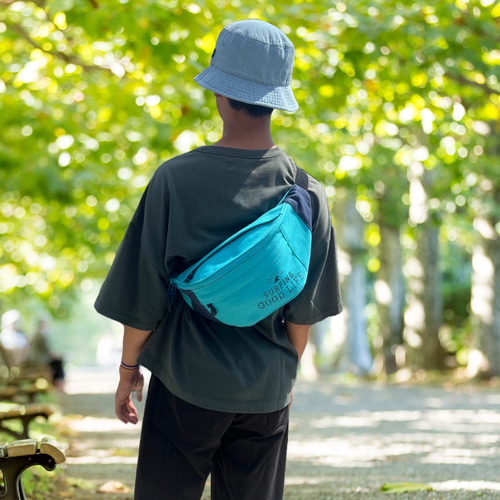 【極美品】#FR2 月桃限定　ボディバック　ターコイズブルー 極美品】#FR2 月桃限定 ボディバック ターコイズブルー - メルカリ