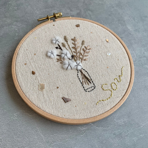 受注制作】｢花瓶とコットンと｣ 手刺繍ファブリックパネル フレーム