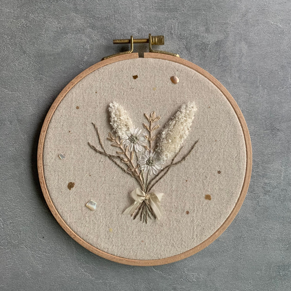 刺繍の壁掛けパネル3 | tsuitachi craft&brocante