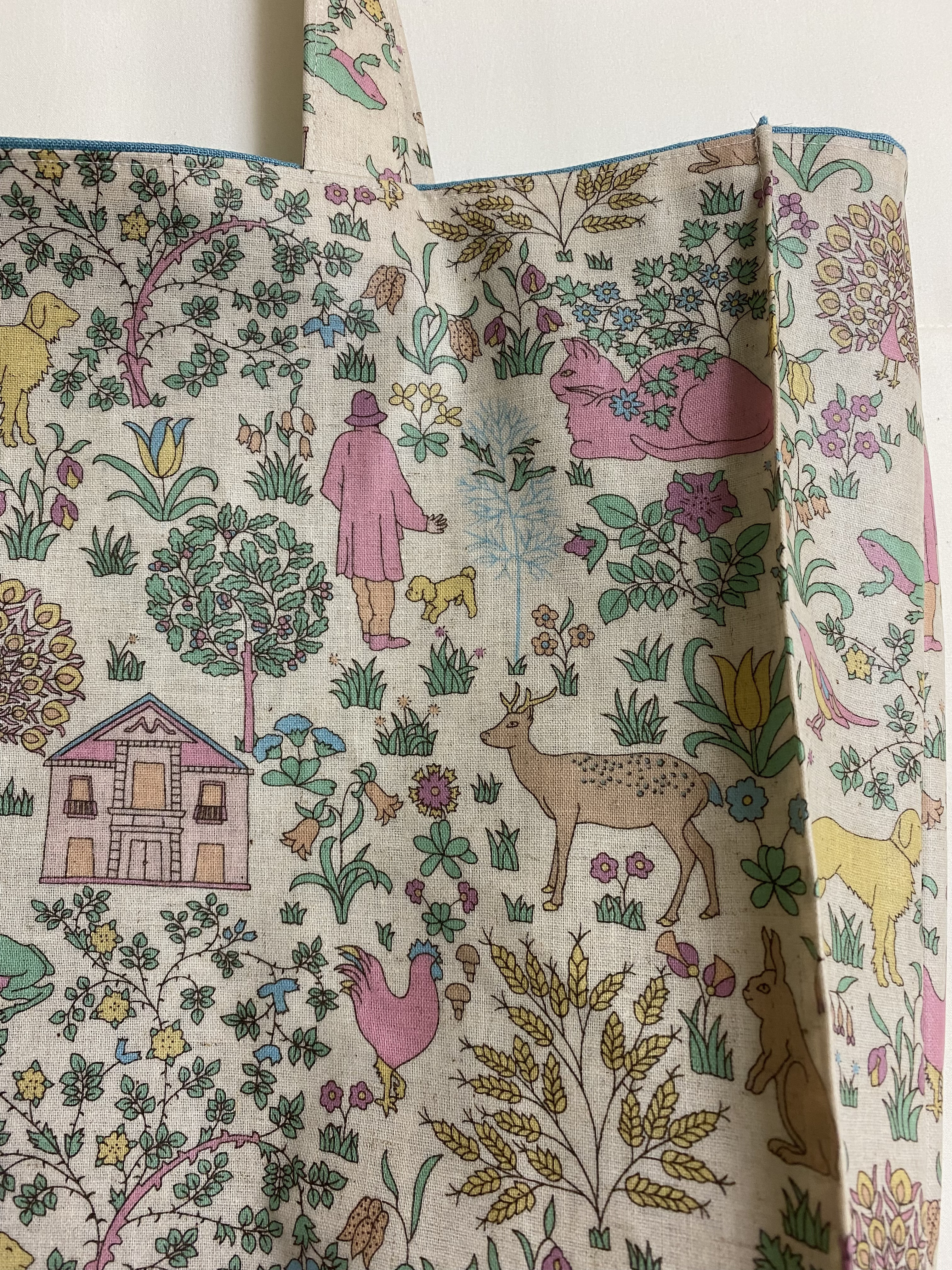 リバティ*マチ付きバッグ*Mサイズ*Symbols＜158％拡大サイズ＞ピンク系