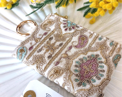 12㌢】カラビナでカチッとつけられるインド刺繍ポーチ ザリ刺繍
