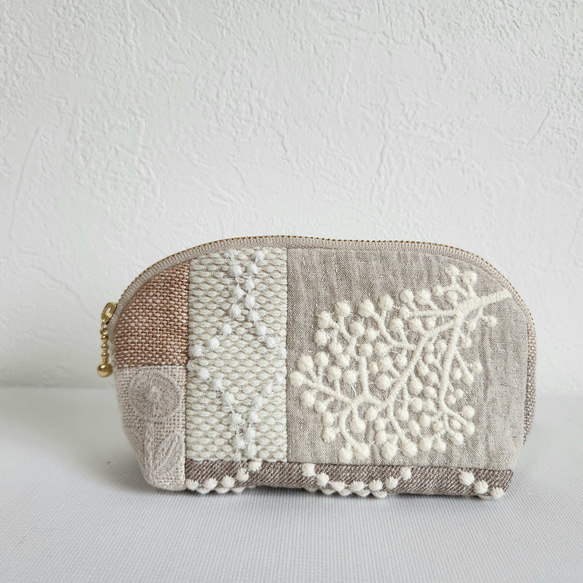 ミナペルホネン ファブリックパネル タンバリン チョウチョ 引っ越し