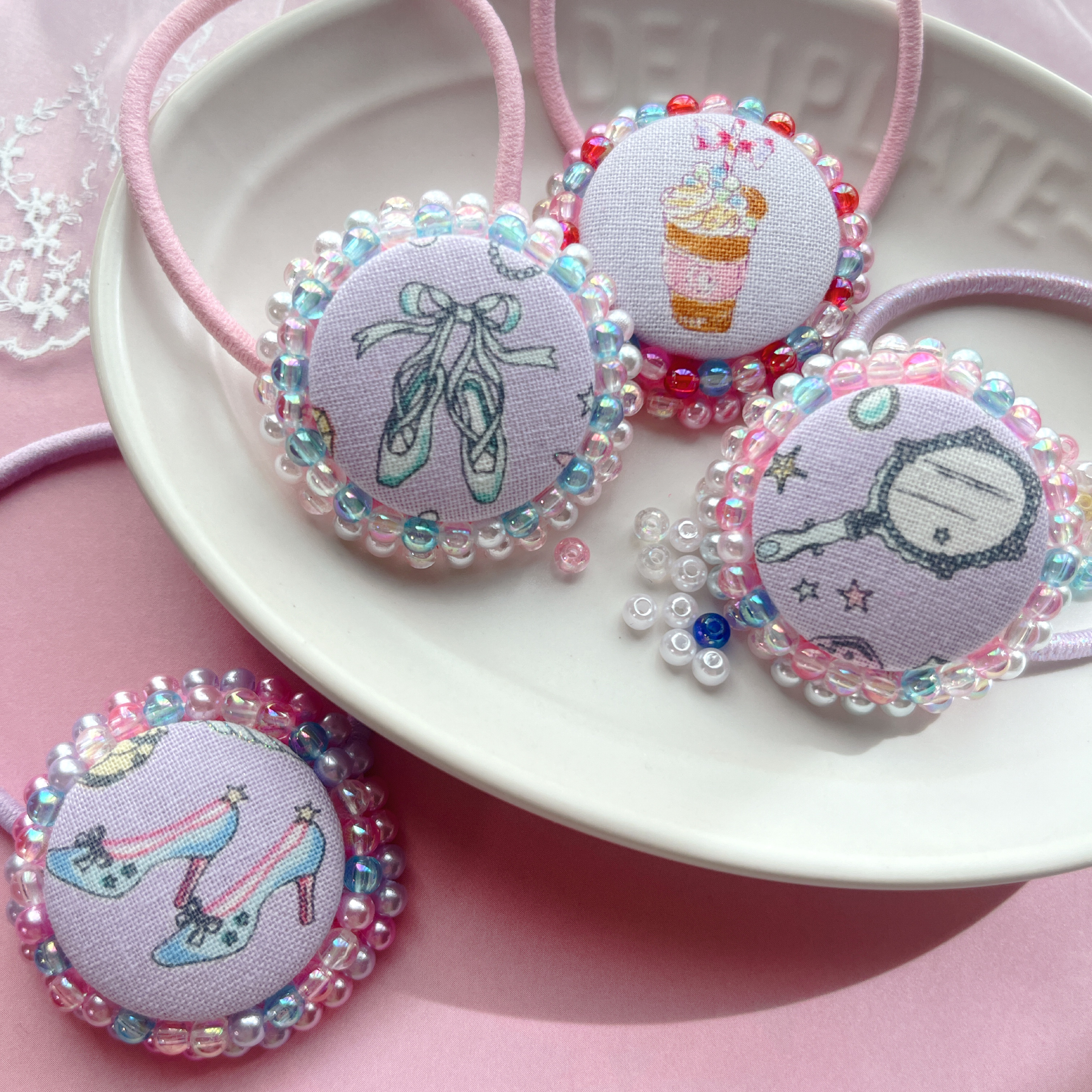 ハンドメイド　刺繍　くるみボタン　ピカピカの1年生