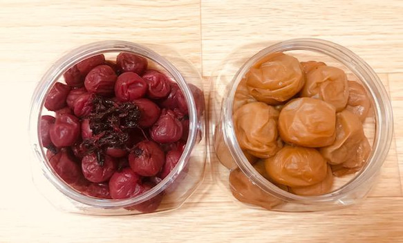 【母の日ギフト2025】塩分控えめ梅干セット『はちみつりんご酢梅　しそ漬小梅』 2枚目の画像