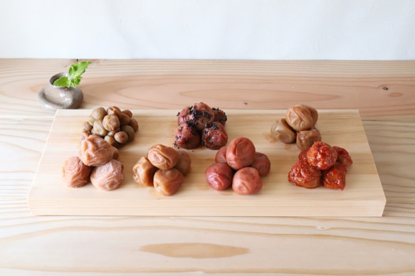 敬老の日、内祝、お誕生日に！　紀州南高梅７種類食べ比べセット 1枚目の画像