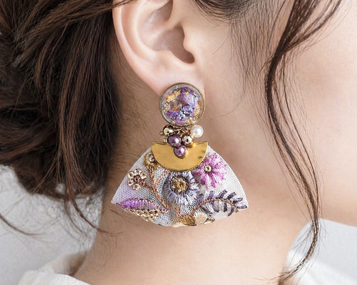 大ぶりチュールインド刺繍リボンタッセルイヤリング/ピアス イヤリング