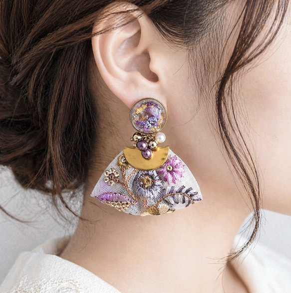 大ぶりチュールインド刺繍リボンタッセルイヤリング/ピアス イヤリング
