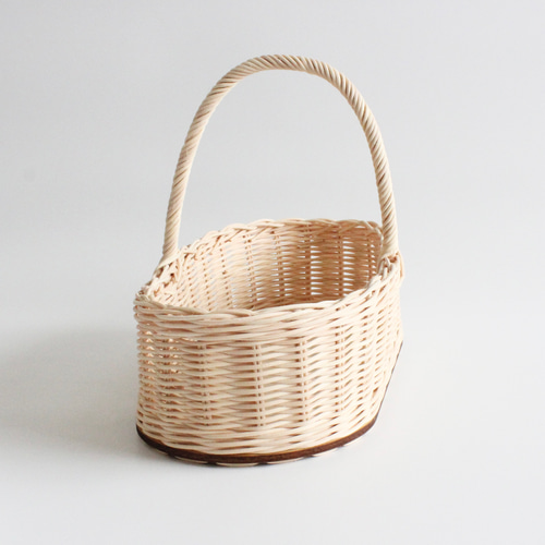 特集掲載】ラタンの持ち手付きバスケット 4色から選べる♪キッチン