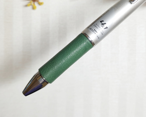 【op123yuyu】ジェットストリーム4&1(本革グリップ) 6本 c7fcb481363ae2a5affbcb5d04566c