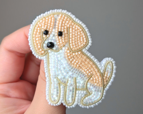 うちの子刺繍　オーダーメイド　ビーグル　4cmブローチスタンド付き うちの子刺繍 オーダーメイド ビーグル 4cmブローチスタンド付き