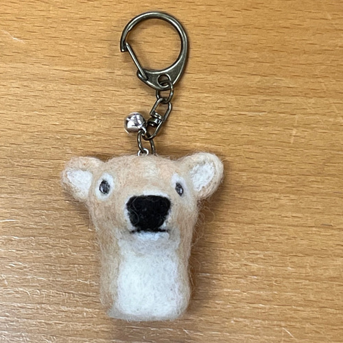 バンビ(鹿)の顔のキーホルダー(羊毛フェルト) 羊毛フェルト 工房TAKA