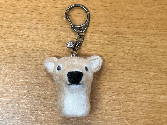 羊毛フェルト　子鹿　仔鹿　バンビ　ハンドメイド　ミニチュア バンビ(鹿)の顔のキーホルダー(羊毛フェルト) 羊毛フェルト 工房TAKA