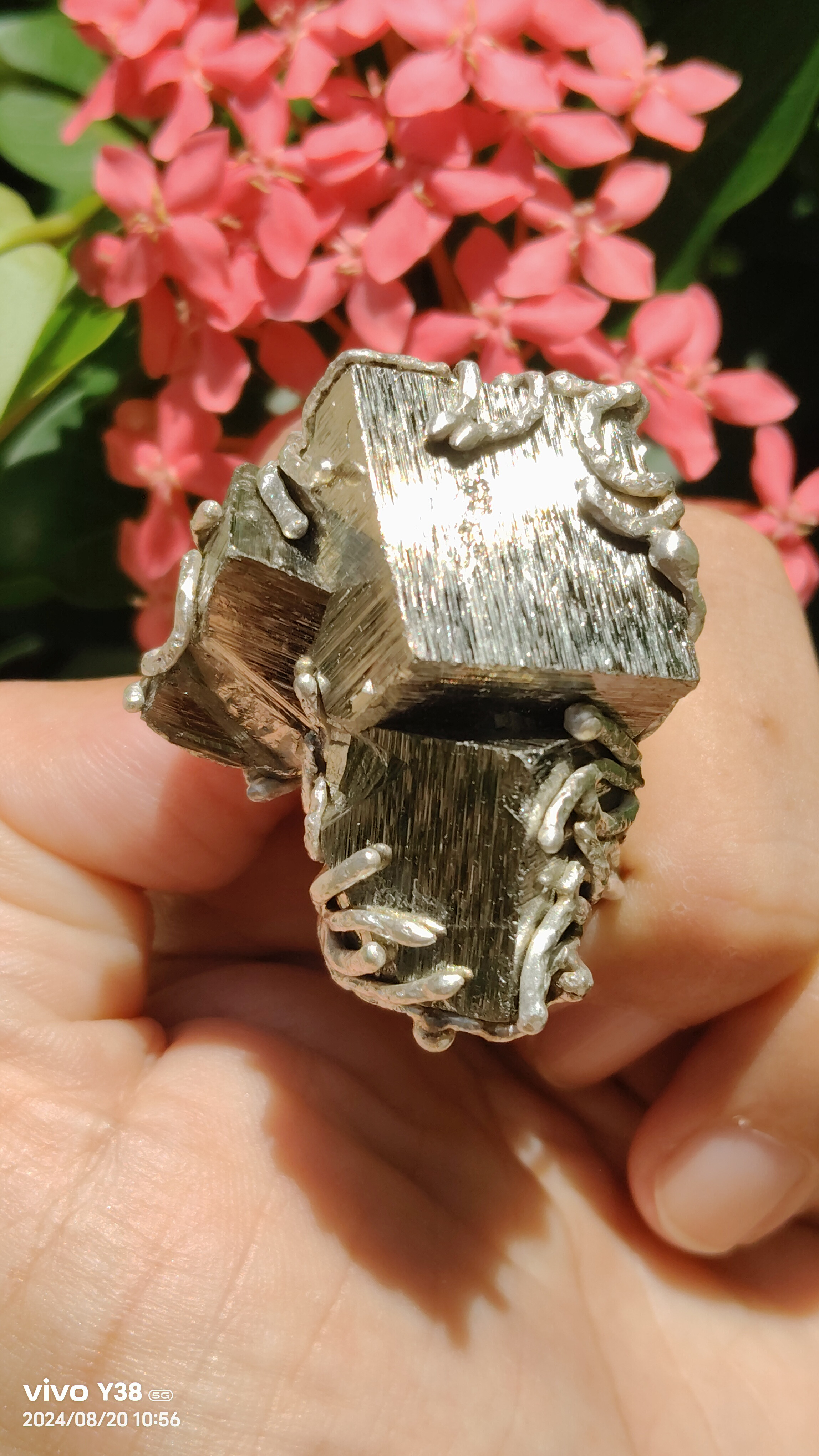 パイライト鉱物ハンドメイドシルバーリング～「安定」～ パイライト鉱物シルバーリング