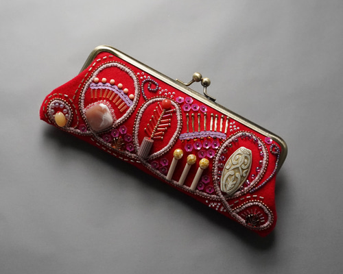 眼鏡ケースにも ビーズ刺繍のペンケースがま口 9 レッド 一点もの 送料