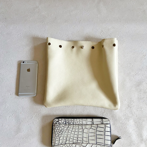一枚革 巾着 ショルダー バッグ 本革 ペイズリー グレージュ