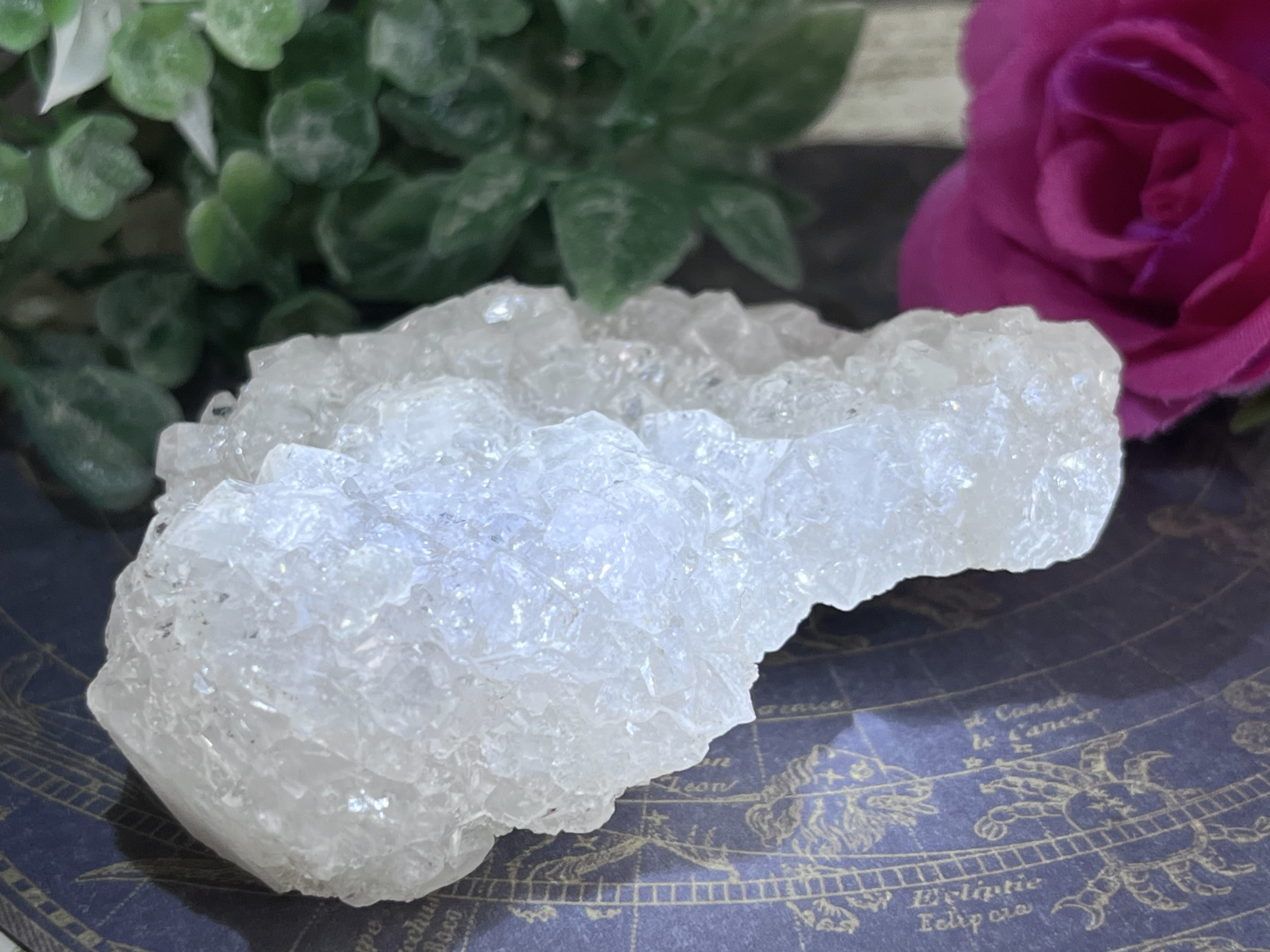 天使のクリスタル✨　レインボー　アポフィライト　原石　クラスター