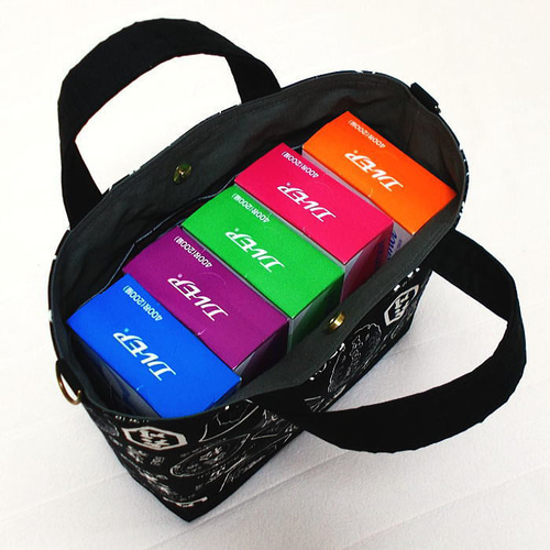 和柄横長トートバッグ 日本酒のラベル A4サイズ入ります マチ大きめ D