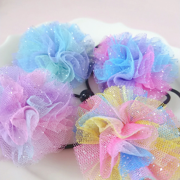 2個セット♡レインボーカラーのポンポンチュールりぼん　虹色　ボンボン　ヘアゴム 10枚目の画像