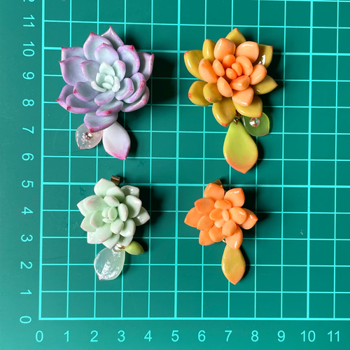 多肉loverペンダントトップ♡多肉植物 大size 粘土ハンドメイド