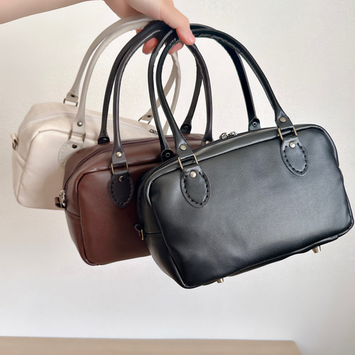 軽量レザーのころんとスクエア2WAYボストンバッグ【選べる3カラー