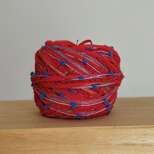 引き揃え毛糸玉*レッド×ブルーボンボン 毛糸 Decora 通販 18196424