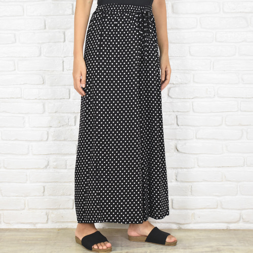 涼しげでシンプルなドット柄のワイドパンツ 水玉 キュロットパンツ