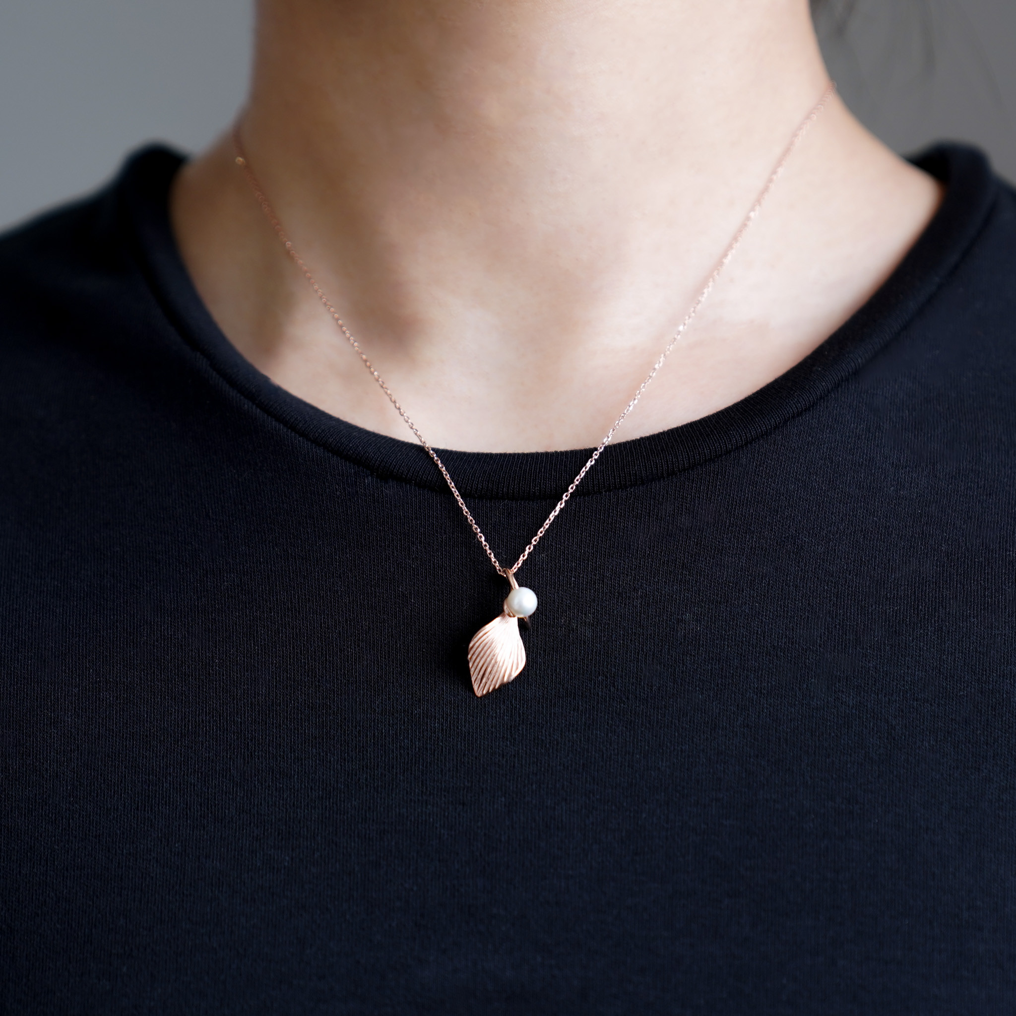 リーフとパールのネックレス ピンクゴールド《送料無料》