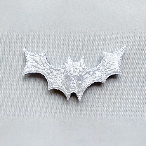 コウモリ 刺繍ブローチ ブローチ ga.la 通販 18196794｜Creema