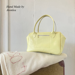 アンティーク スモール ボストンバッグ レザーバッグ トートバッグ 牛革 クリームイエロー 1枚目の画像