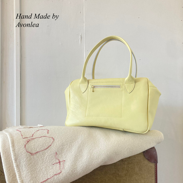 アンティーク スモール ボストンバッグ レザーバッグ トートバッグ 牛革 クリームイエロー 1枚目の画像