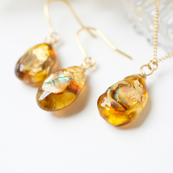 玳瑁玻璃與真貝殼首飾套裝 第2張的照片