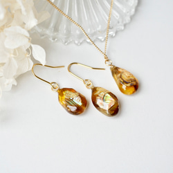 玳瑁玻璃與真貝殼首飾套裝 第6張的照片