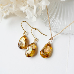 玳瑁玻璃與真貝殼首飾套裝 第3張的照片