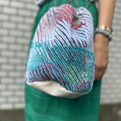 スラッシュキルト巾着バッグ【ブラック×アメコミ柄】 巾着バッグ