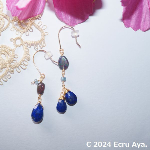 秋色の夜*秋色アシンメトリーピアス ピアス（フック・チェーン） 綾 