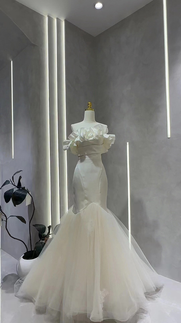 送料無料！ウェディングドレス マーメイドライン オフショルダー