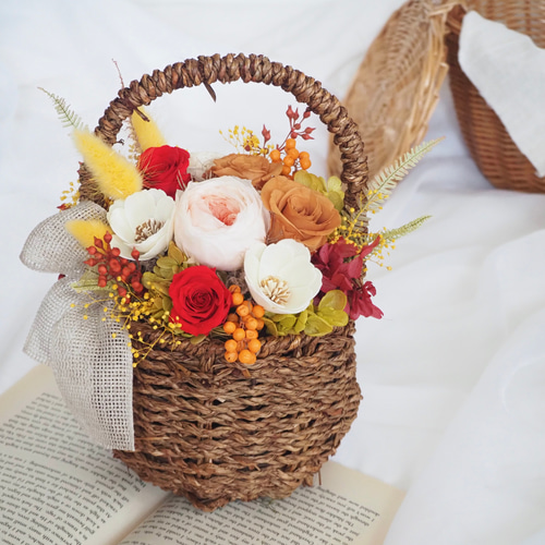 専用感謝sale＊パンパスツリーのジャンボドライボトル＆コットンのブリキアレンジ コスモスと秋色プリザーブドフラワーのバスケットアレンジ basket