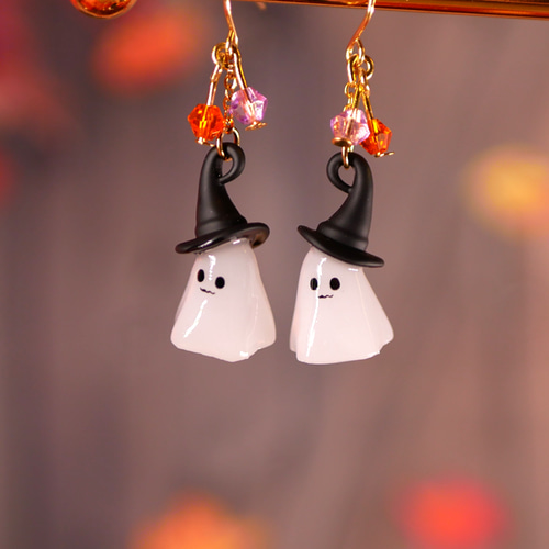 ハロウィン！魔女帽子のおめかしオバケのピアス・イヤリング ピアス