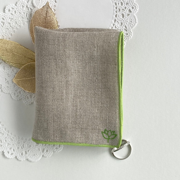 A：リネン100% 亜麻色 巻きロック(黄緑) ダブルガーゼ・ハンカチ